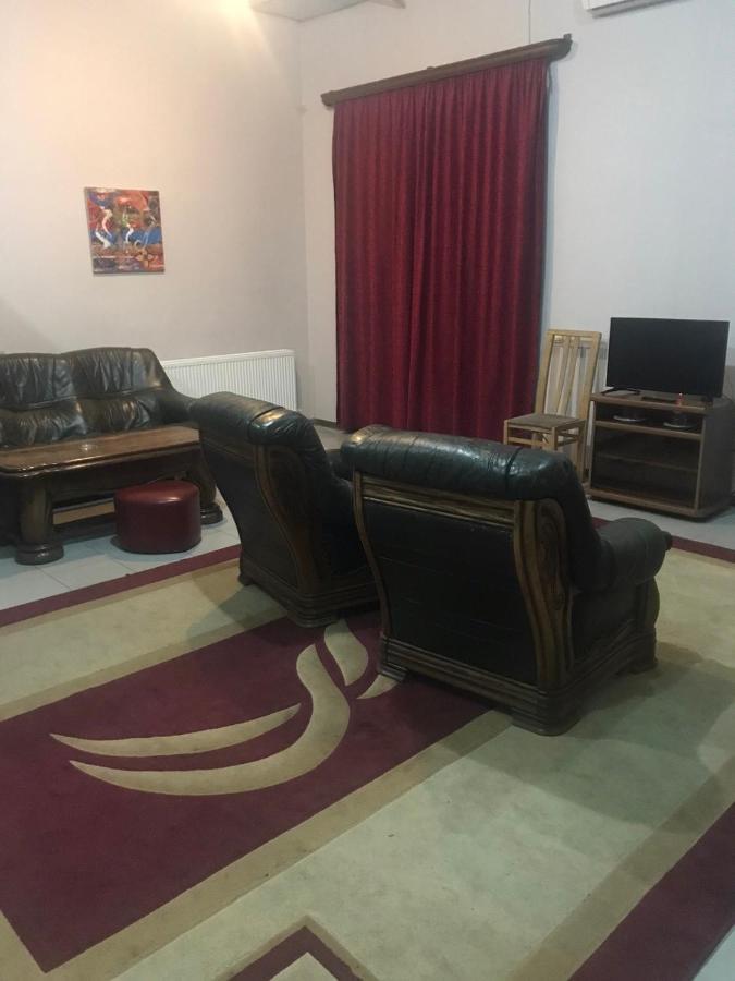 Hotel Era Тбилиси Экстерьер фото