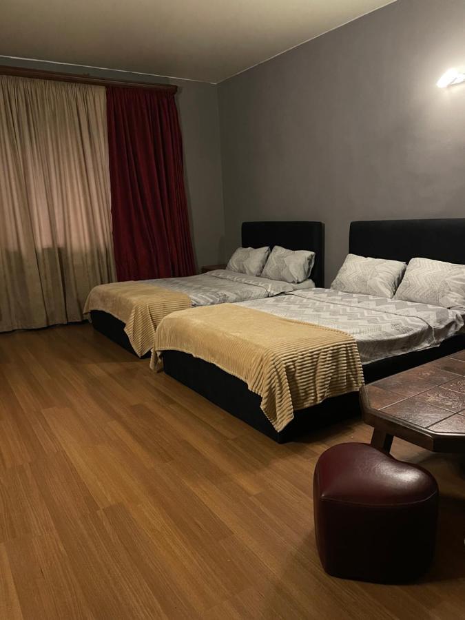 Hotel Era Тбилиси Экстерьер фото